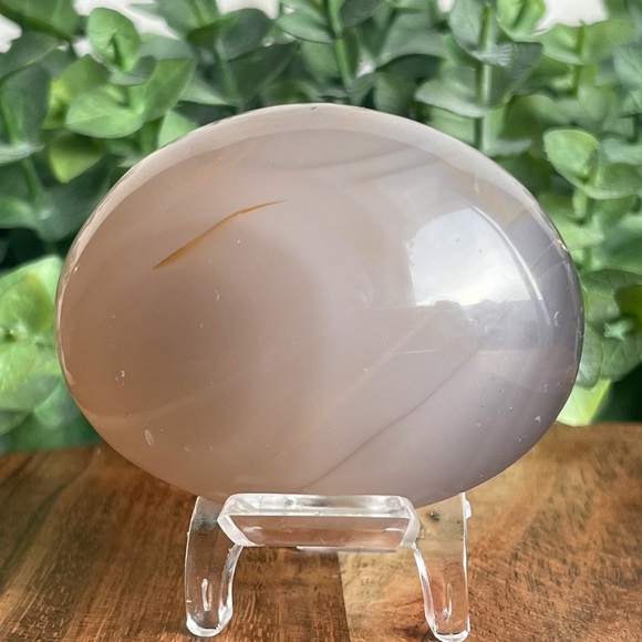 Orca Agate Palm Stone - Picture 3 of 17